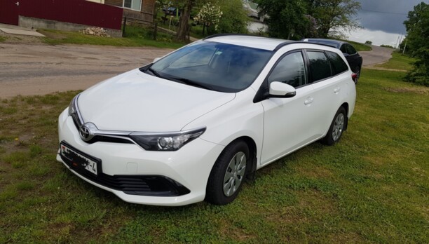 Toyota Auris II (E180) · Рестайлинг, 2017 г.