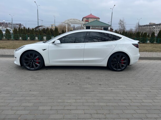Tesla Model 3, 2020 г.