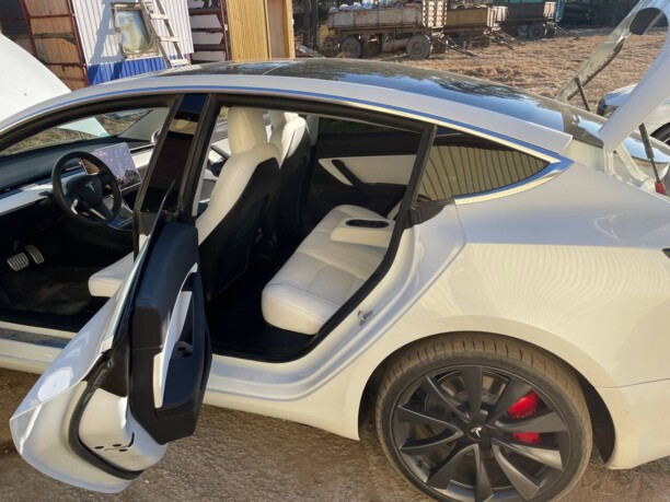 Tesla Model 3, 2020 г.