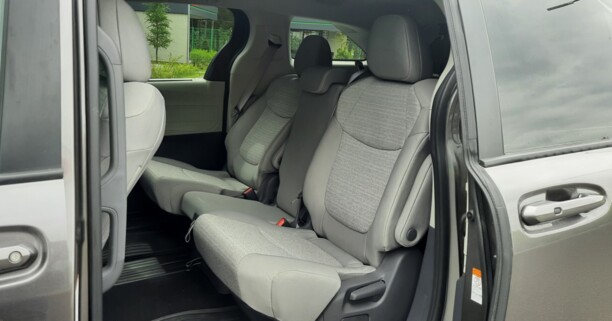 Toyota Sienna IV (XL40), 7 мест, 2021 г.