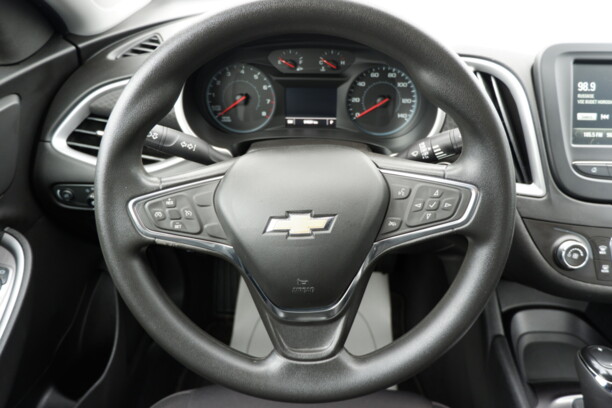 Chevrolet Malibu IX, 2017 г.
