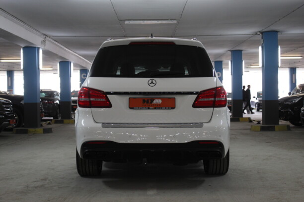 Mercedes-Benz GLS X166, 7 мест, 2017 г.