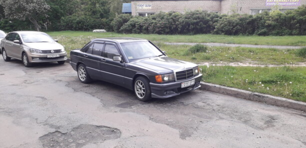 Mercedes-Benz 190 (W201), 1987 г.