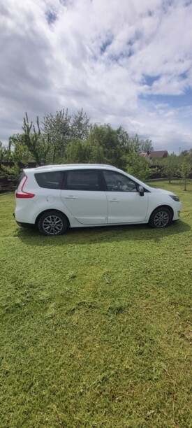 Renault Grand Scenic III · 2-й рестайлинг, 7 мест, 2013 г.