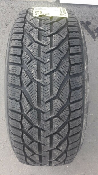 Легковые шины Kormoran Snow 215/45 R17 4 шт.