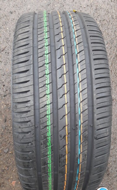 Легковые шины Barum Bravuris 5HM 245/40 R18 4 шт.