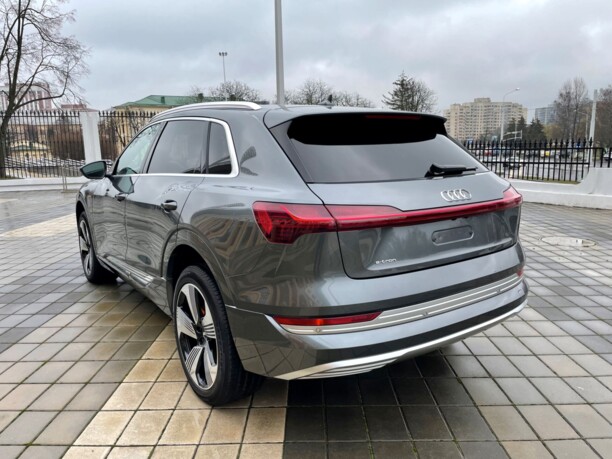Audi e-tron, 2019 г.