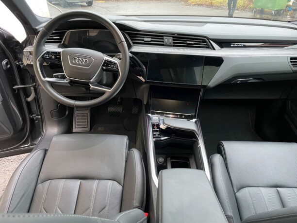 Audi e-tron, 2019 г.