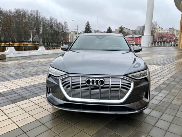 Audi e-tron, 2019 г.