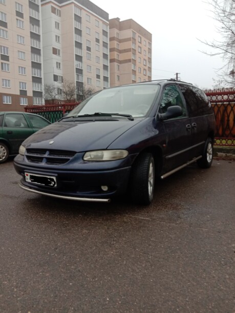 Chrysler Voyager III, 7 мест, 1998 г.