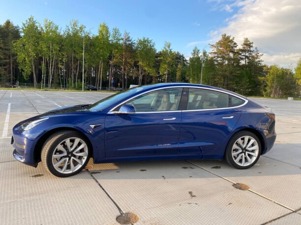 Tesla Model 3, 2020 г.