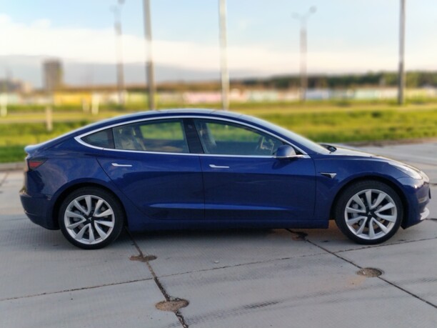 Tesla Model 3, 2020 г.