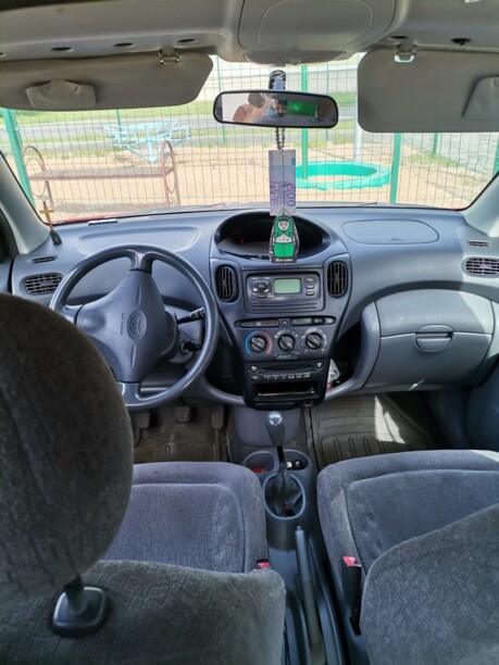 Toyota Yaris Verso, 2002 г.