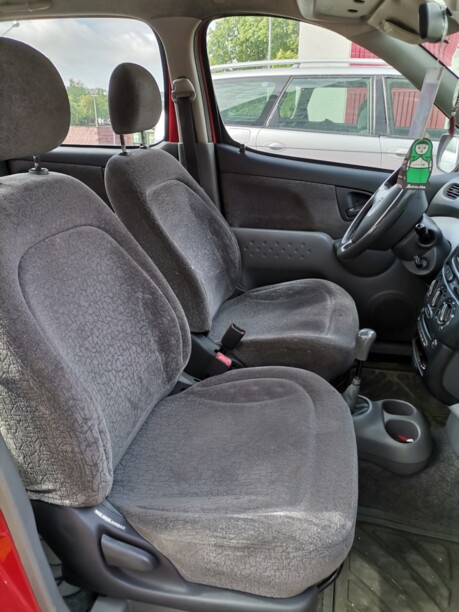 Toyota Yaris Verso, 2002 г.