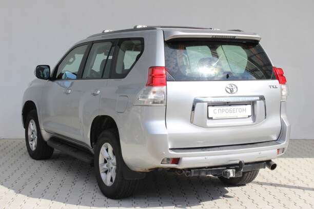 Toyota Land Cruiser Prado J150, 7 мест, 2010 г.