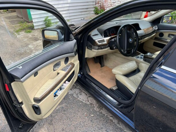 BMW 7 серия E66 (Long), 2004 г.
