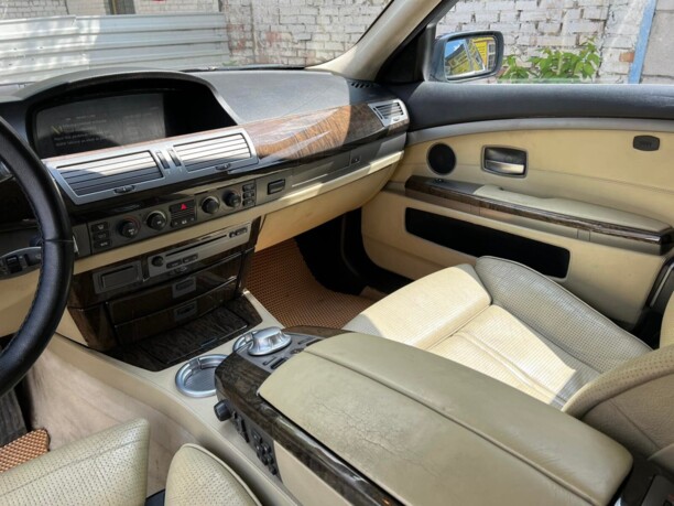 BMW 7 серия E66 (Long), 2004 г.