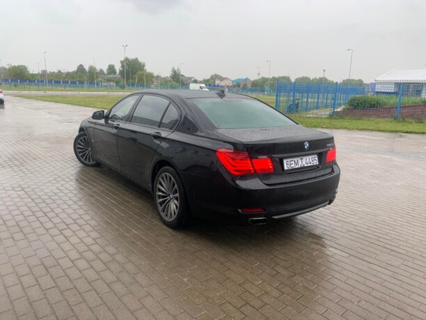 BMW 7 серия F02 (Long), 2009 г.