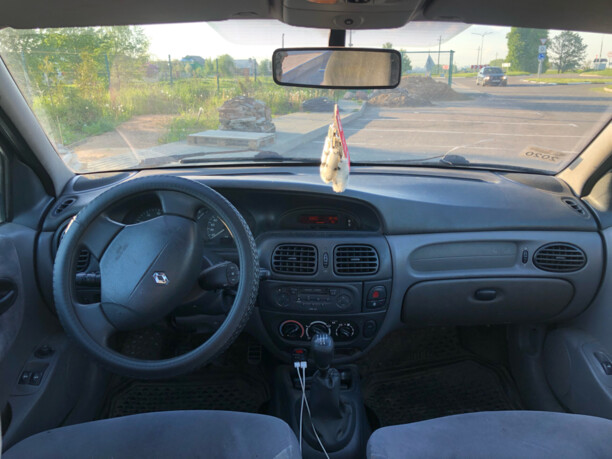 Renault Megane I · Рестайлинг, 2001 г.