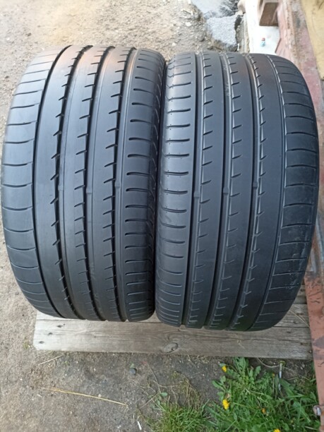 Легковые шины Yokohama Advan Sport 295/35 R21 2 шт.