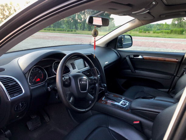 Audi Q7 4L, 7 мест, 2007 г.
