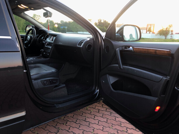Audi Q7 4L, 7 мест, 2007 г.