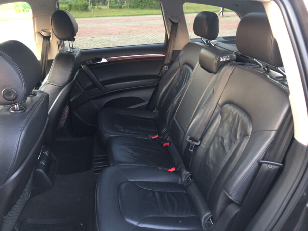 Audi Q7 4L, 7 мест, 2007 г.