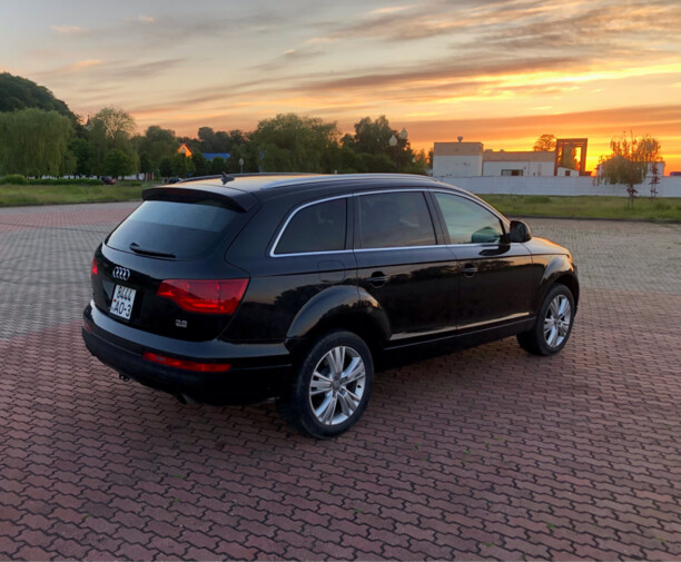 Audi Q7 4L, 7 мест, 2007 г.