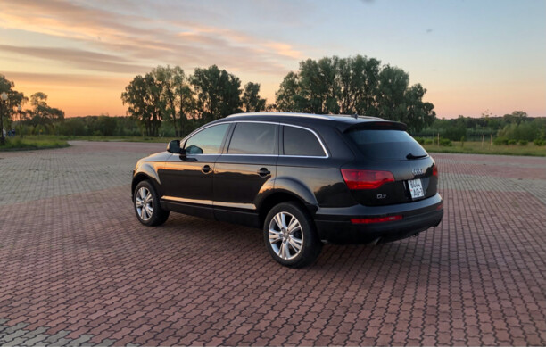Audi Q7 4L, 7 мест, 2007 г.