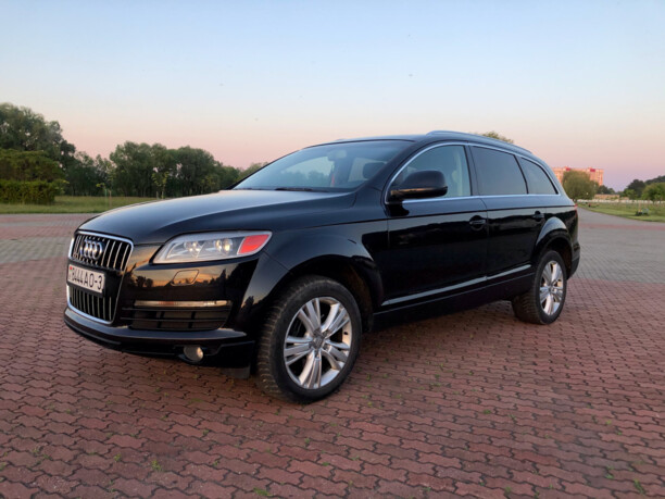 Audi Q7 4L, 7 мест, 2007 г.