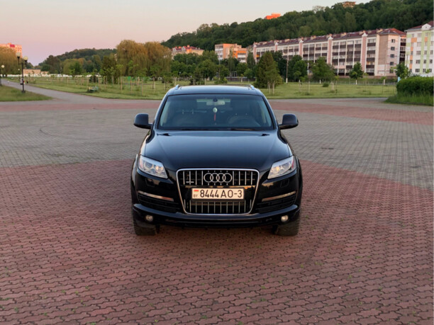 Audi Q7 4L, 7 мест, 2007 г.