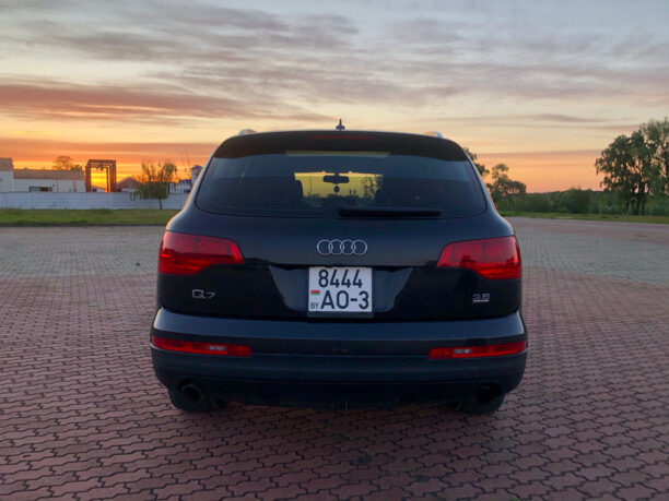 Audi Q7 4L, 7 мест, 2007 г.