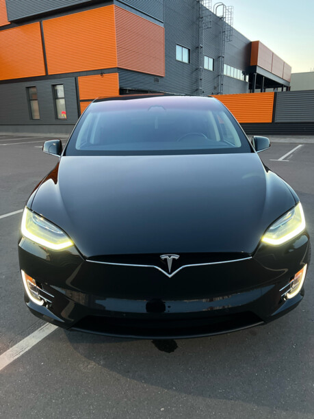Tesla Model X, 2016 г.