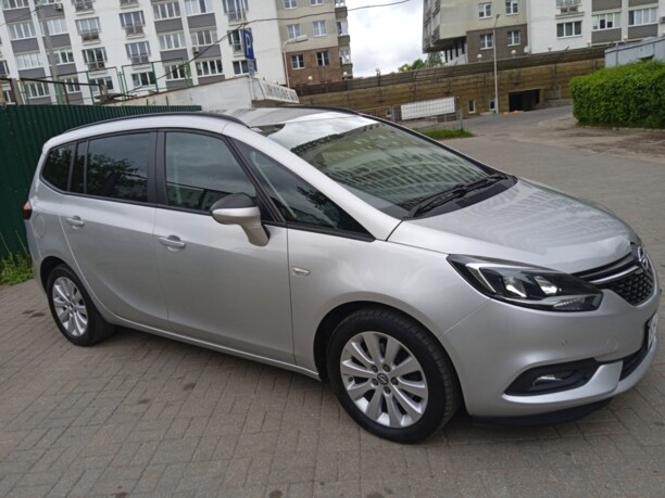 Opel Zafira C · Рестайлинг, 2018 г.