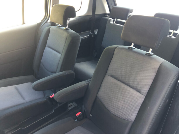 Mazda 5 I, 7 мест, 2006 г.