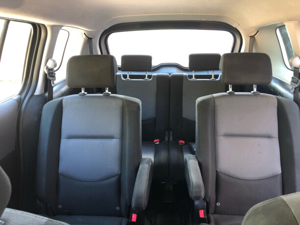 Mazda 5 I, 7 мест, 2006 г.