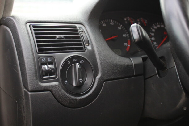 Volkswagen Golf IV, 2003 г.