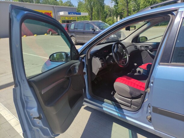 Ford Focus I · Рестайлинг, 2002 г.
