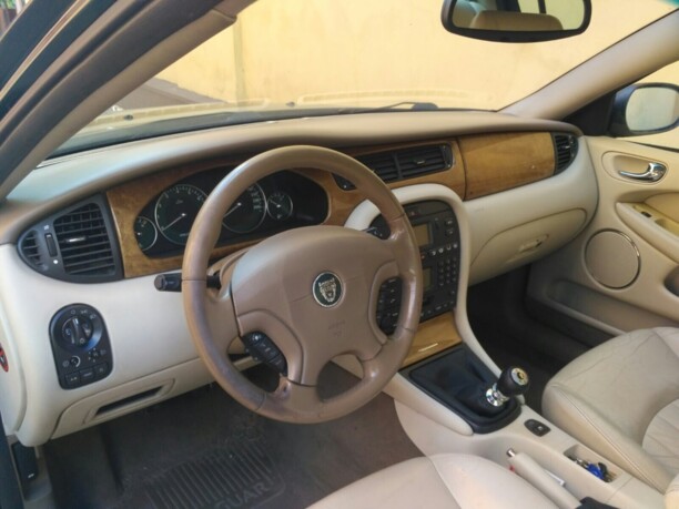 Jaguar X-Type, 2001 г.