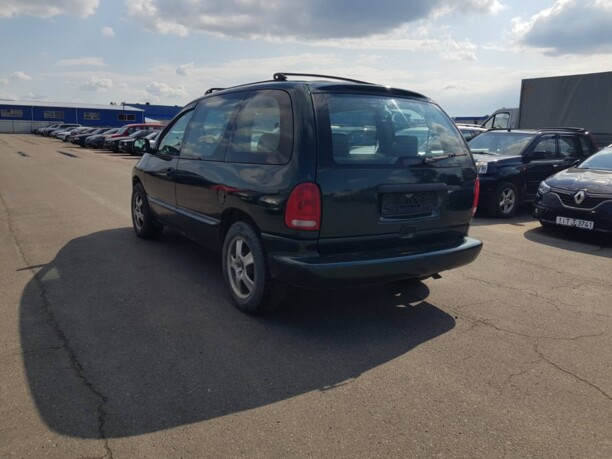 Dodge Caravan III, 7 мест, 1998 г.