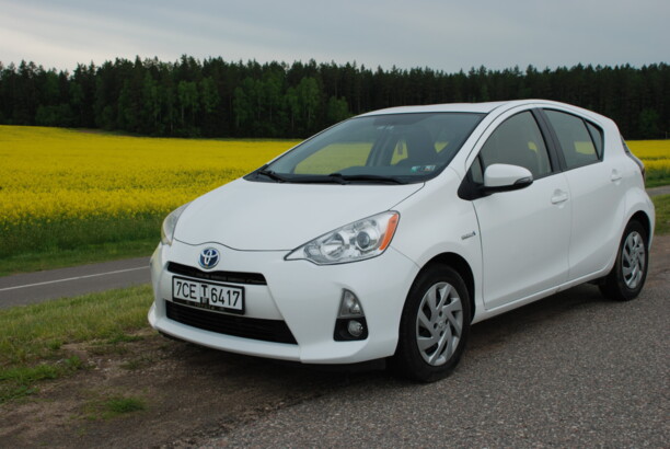 Toyota Prius C I, 2014 г.