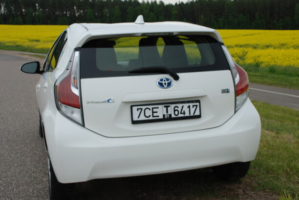 Toyota Prius C I, 2014 г.
