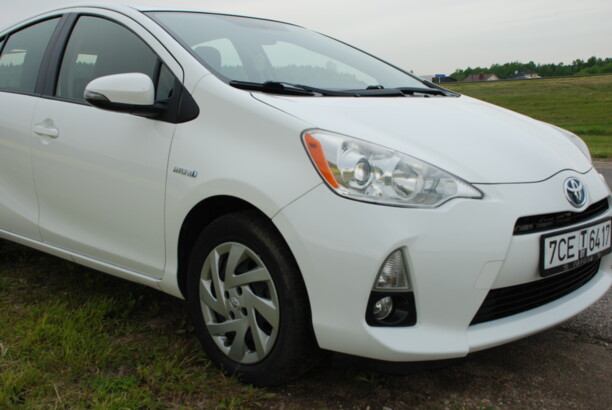 Toyota Prius C I, 2014 г.