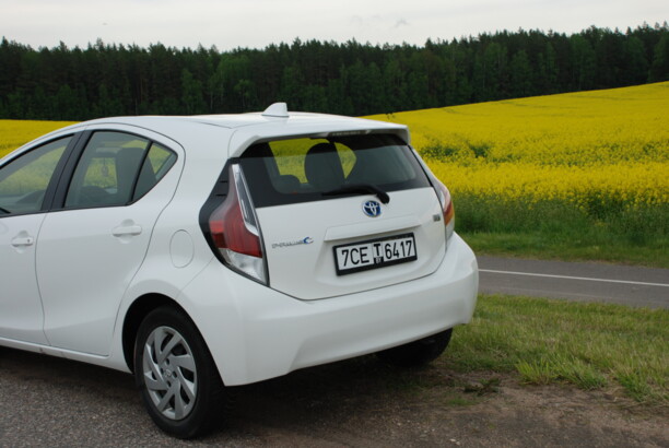 Toyota Prius C I, 2014 г.