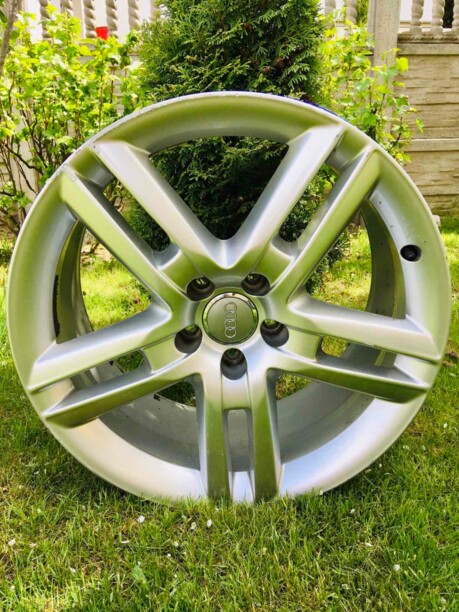 Audi 8.5x19 5x112 4 шт.