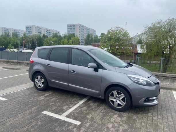 Renault Grand Scenic III · 2-й рестайлинг, 7 мест, 2016 г.