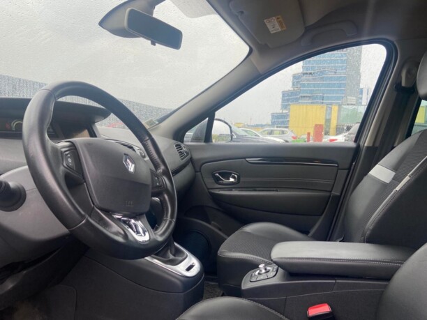 Renault Grand Scenic III · 2-й рестайлинг, 7 мест, 2016 г.