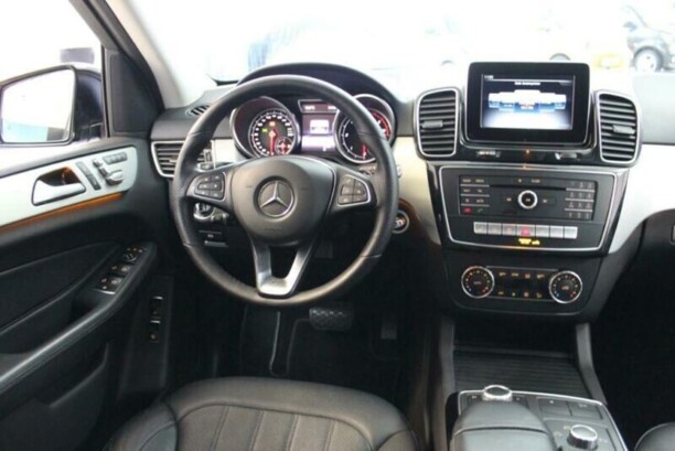 Mercedes-Benz GLE W166, 2017 г.