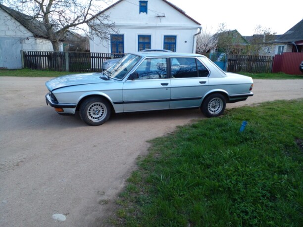BMW 5 серия E28, 1983 г.