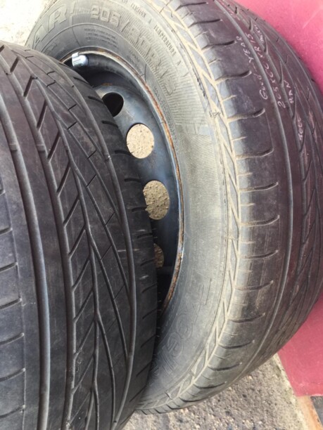 Легковые шины GoodYear excellence 205/60 R15 2 шт.